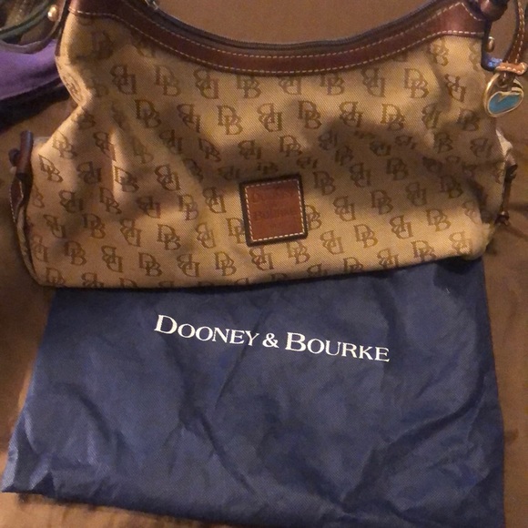 Dooney & Bourke Handbags - Vintage dooney and Bourke